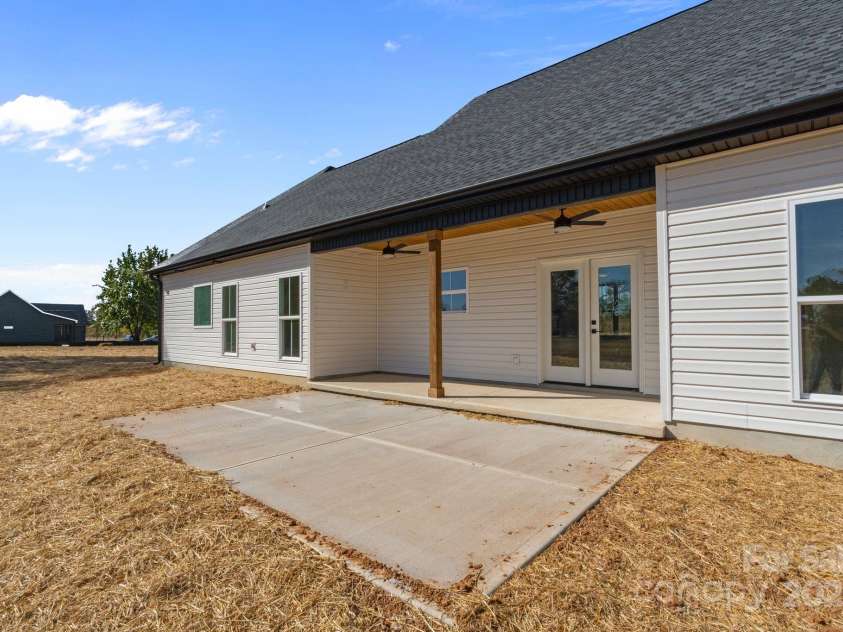 1050 Tom Joye Road, Clover, SC 29710.  MLS# CAR4314419, YatesRealty ID 3492. 