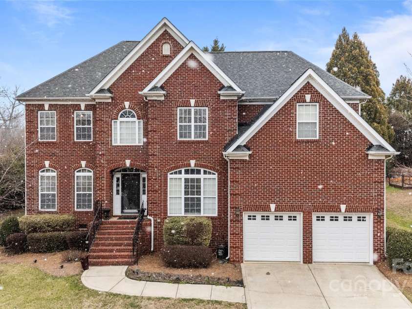13132 Purple Dawn Drive, Charlotte, NC 28213.  MLS# CAR4224814, YatesRealty ID 3492. 