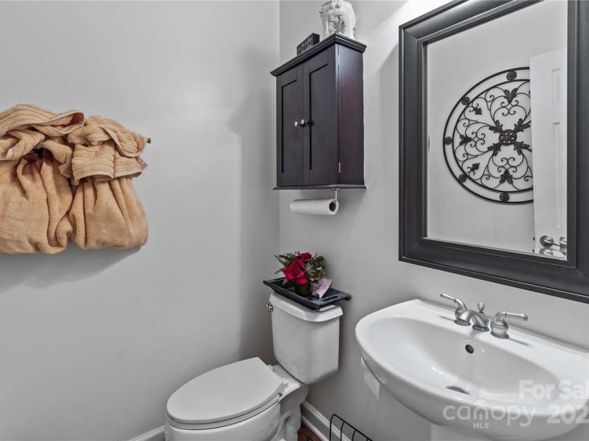 13132 Purple Dawn Drive, Charlotte, NC 28213.  MLS# CAR4224814, YatesRealty ID 3492. 