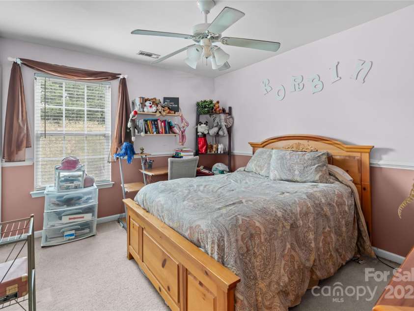 13132 Purple Dawn Drive, Charlotte, NC 28213.  MLS# CAR4224814, YatesRealty ID 3492. 