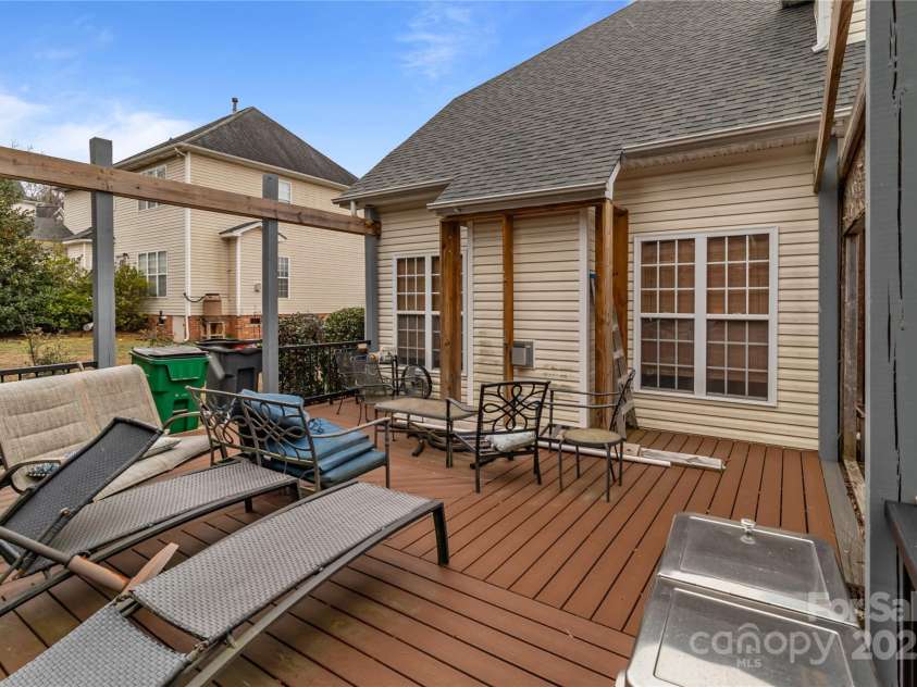 13132 Purple Dawn Drive, Charlotte, NC 28213.  MLS# CAR4224814, YatesRealty ID 3492. 