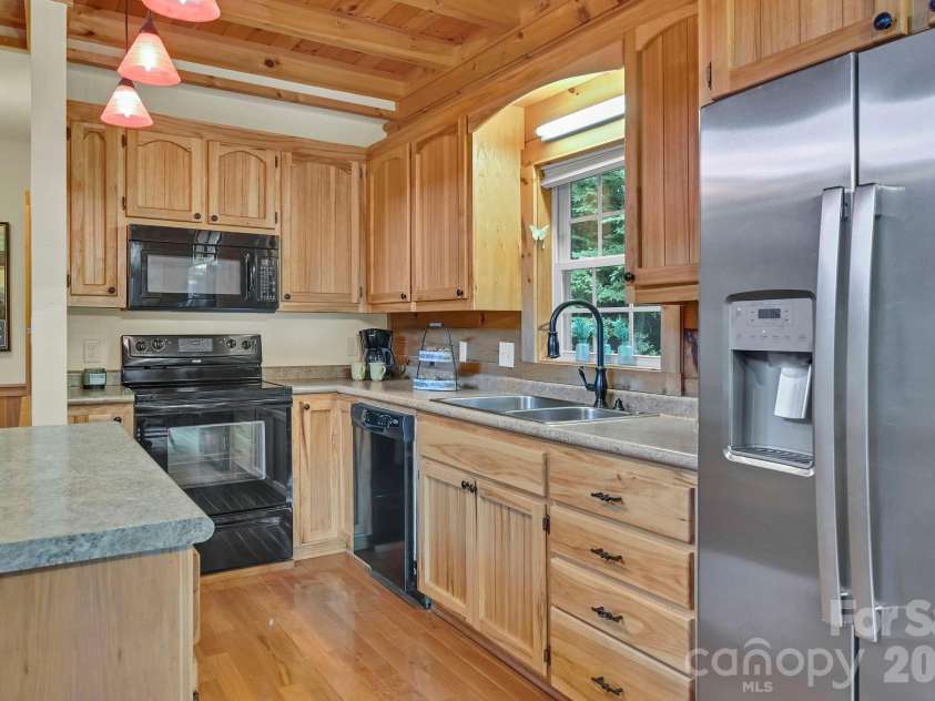 124 Small Creek Drive, Lake Lure, NC 28746.  MLS# CAR4396298, YatesRealty ID 34920. Kitchen