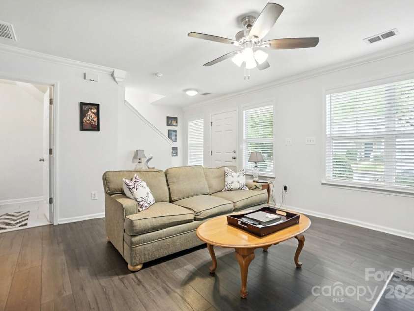 6523 Point Comfort Lane, Charlotte, NC 28226.  MLS# CAR4297368, YatesRealty ID 34920. 