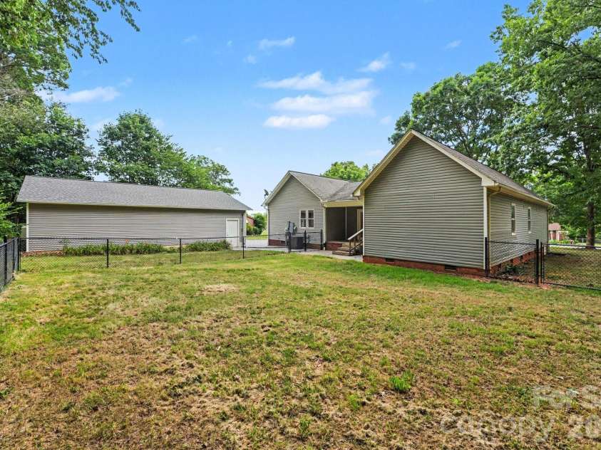 2684 Tiffany Street, Conover, NC 28613.  MLS# CAR4399338, YatesRealty ID 34922. 