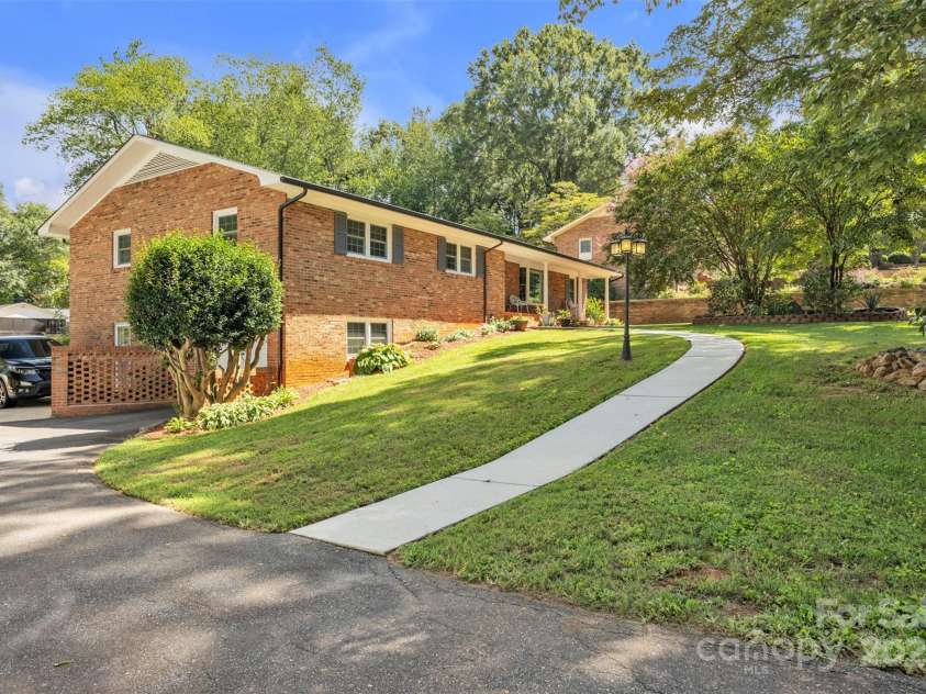 312 2nd Avenue, Conover, NC 28613.  MLS# CAR4296874, YatesRealty ID 34923. 