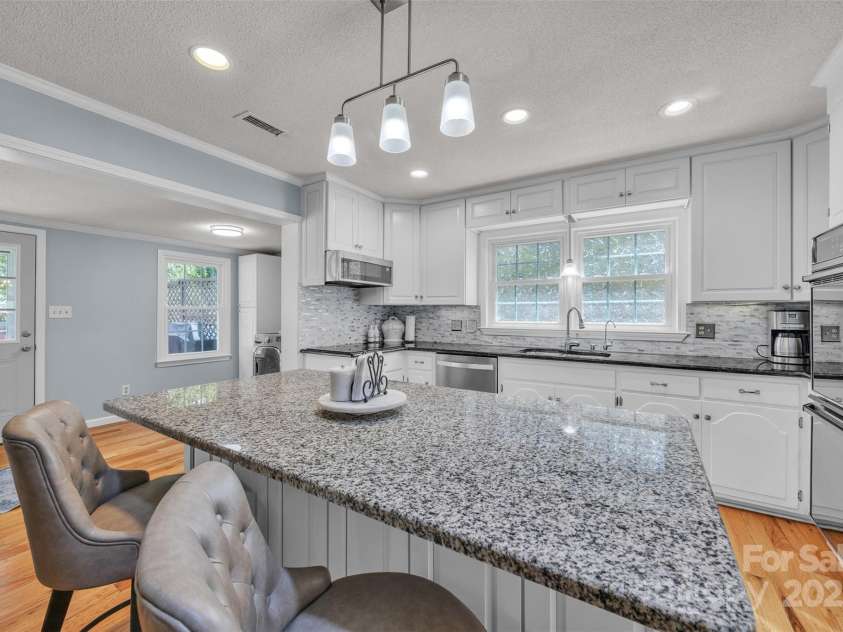 312 2nd Avenue, Conover, NC 28613.  MLS# CAR4296874, YatesRealty ID 34923. 