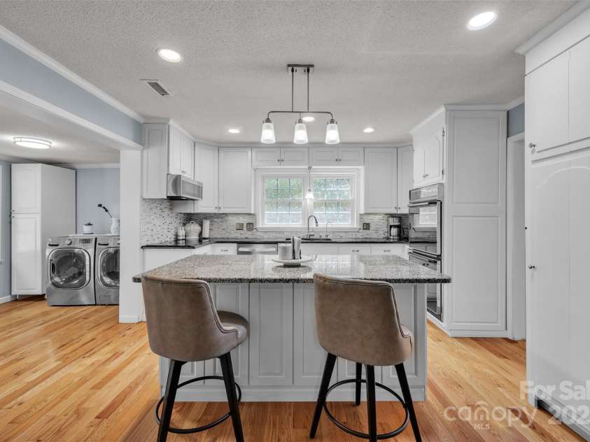 312 2nd Avenue, Conover, NC 28613.  MLS# CAR4296874, YatesRealty ID 34923. 