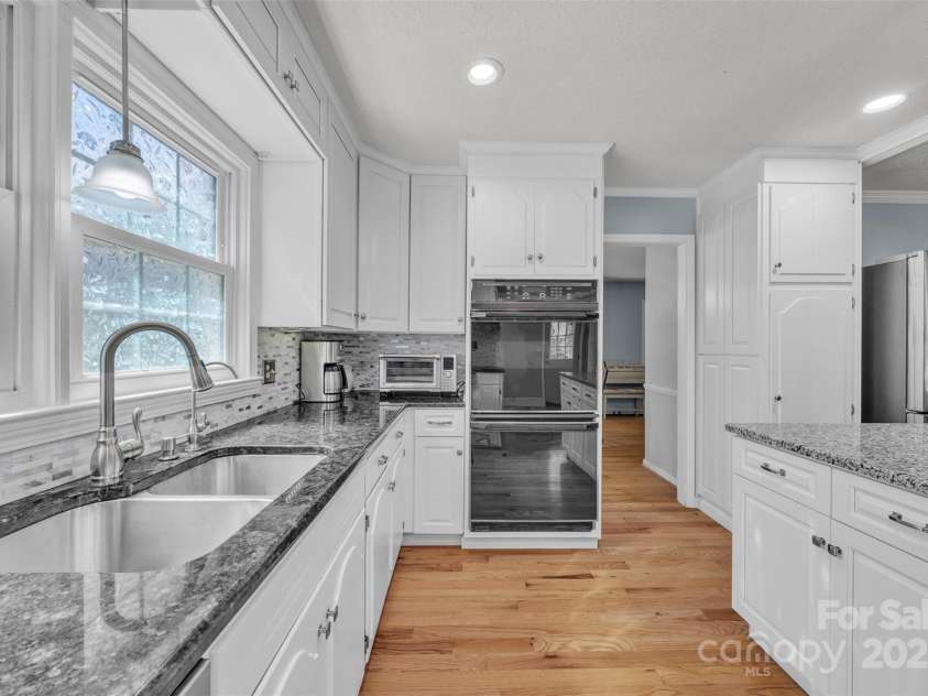 312 2nd Avenue, Conover, NC 28613.  MLS# CAR4296874, YatesRealty ID 34923. 