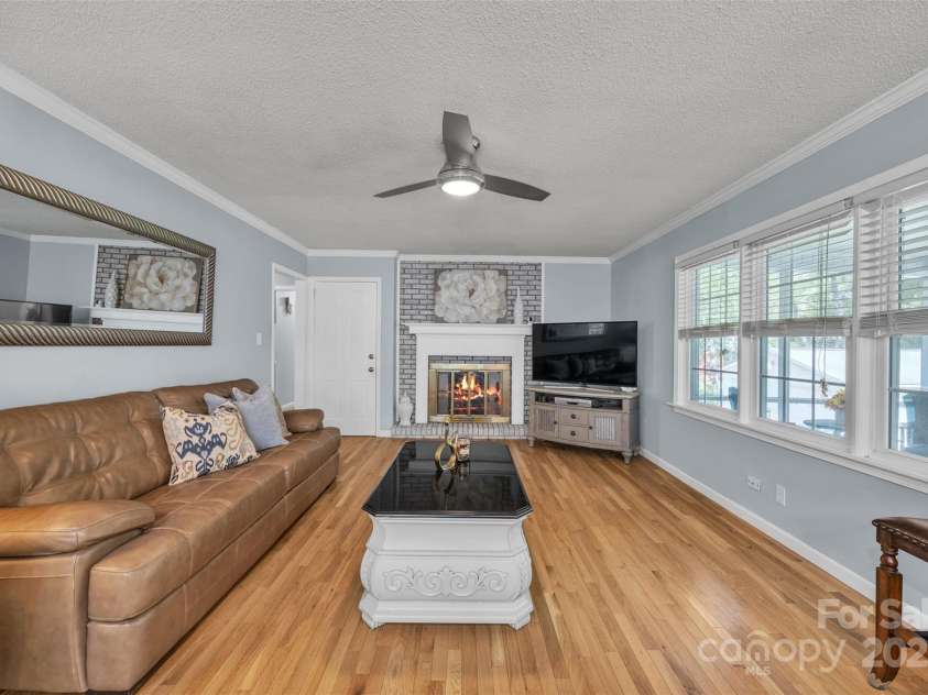 312 2nd Avenue, Conover, NC 28613.  MLS# CAR4296874, YatesRealty ID 34923. 