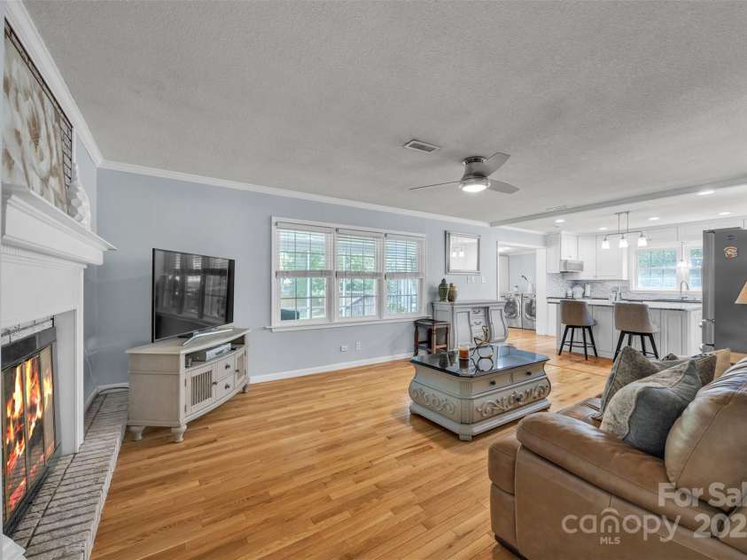 312 2nd Avenue, Conover, NC 28613.  MLS# CAR4296874, YatesRealty ID 34923. 