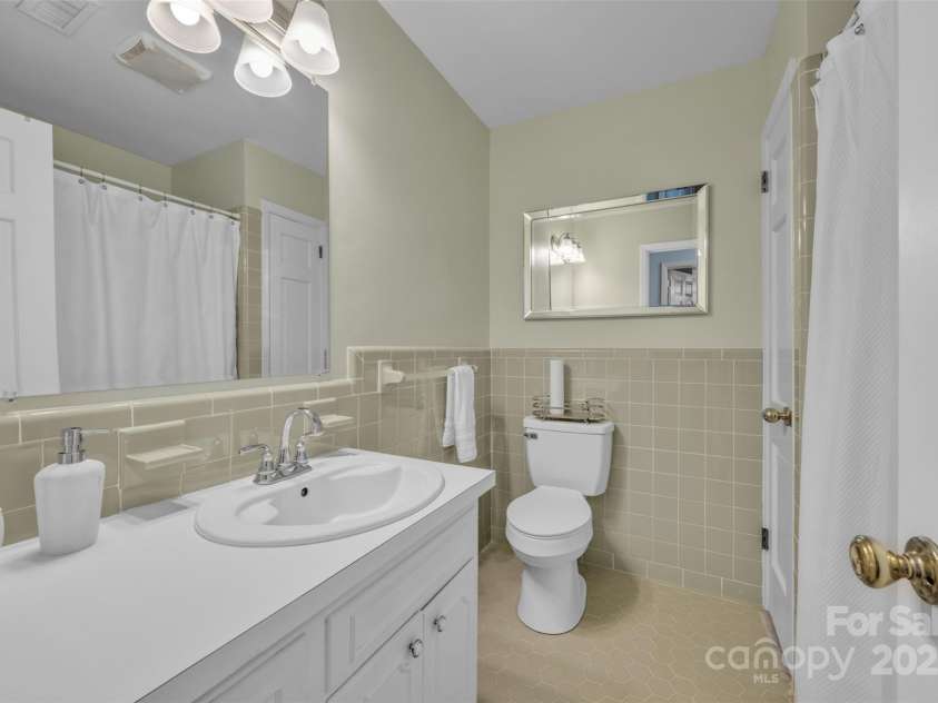 312 2nd Avenue, Conover, NC 28613.  MLS# CAR4296874, YatesRealty ID 34923. 