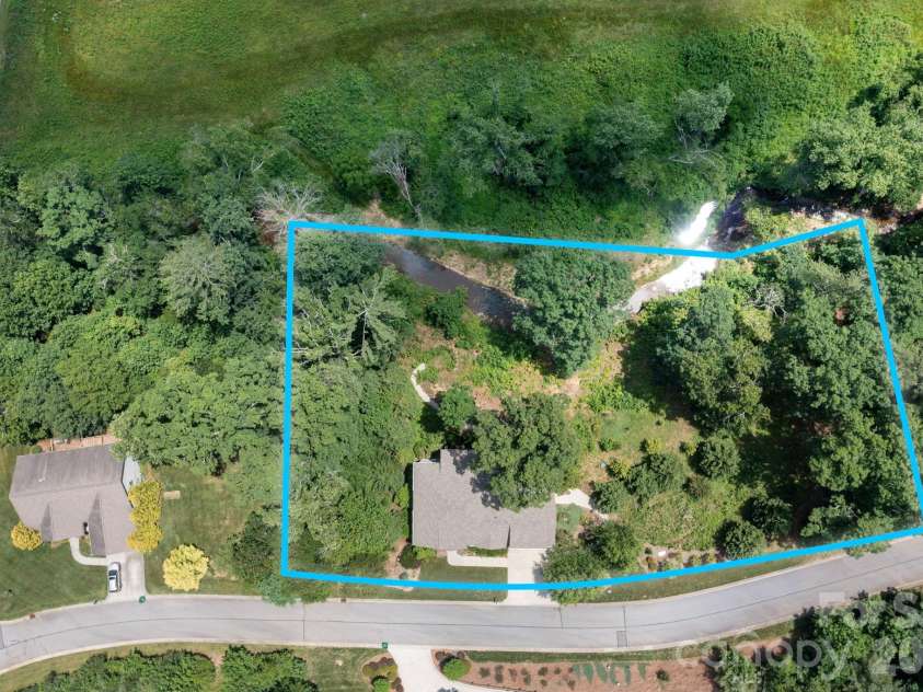 121 Still Water Lane, Fletcher, NC 28732.  MLS# CAR4391813, YatesRealty ID 34924. 