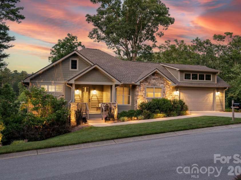 121 Still Water Lane, Fletcher, NC 28732.  MLS# CAR4391813, YatesRealty ID 34924. 