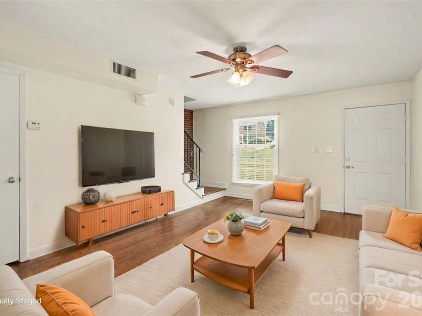 4333 Hathaway Street, Charlotte, NC 28211.  MLS# CAR4397324, YatesRealty ID 34926. Virtually Staged Living Room