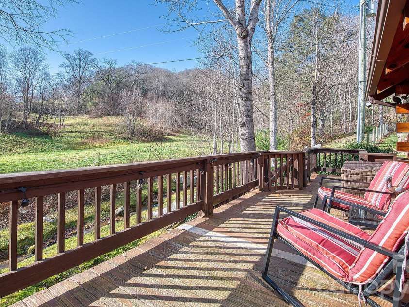 41 Nanny Patch Cove, Maggie Valley, NC 28751.  MLS# CAR4391200, YatesRealty ID 34927. Back deck #3