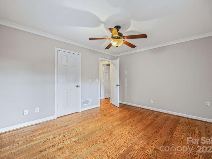 1091 Palmyra Drive, Tega Cay, SC 29708.  MLS# CAR4258982, YatesRealty ID 34928. 