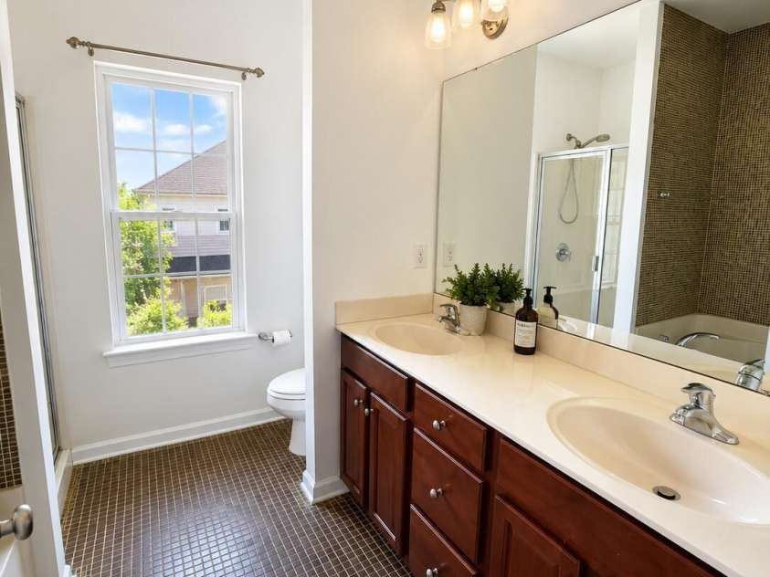 14712 Vernazza Place, Charlotte, NC 28277.  MLS# CAR4399018, YatesRealty ID 34928. 