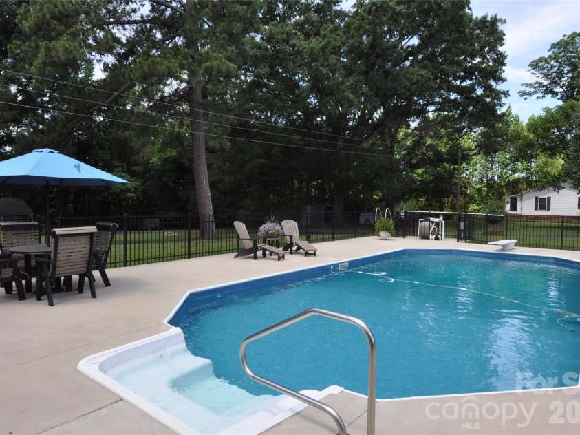 1834 Josie Road, Blackstock, SC 29014.  MLS# CAR4394974, YatesRealty ID 34929. 