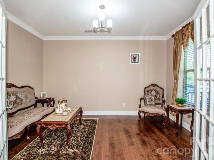 158 Eagles Landing Drive, Mooresville, NC 28117.  MLS# CAR4408144, YatesRealty ID 34930. Private office