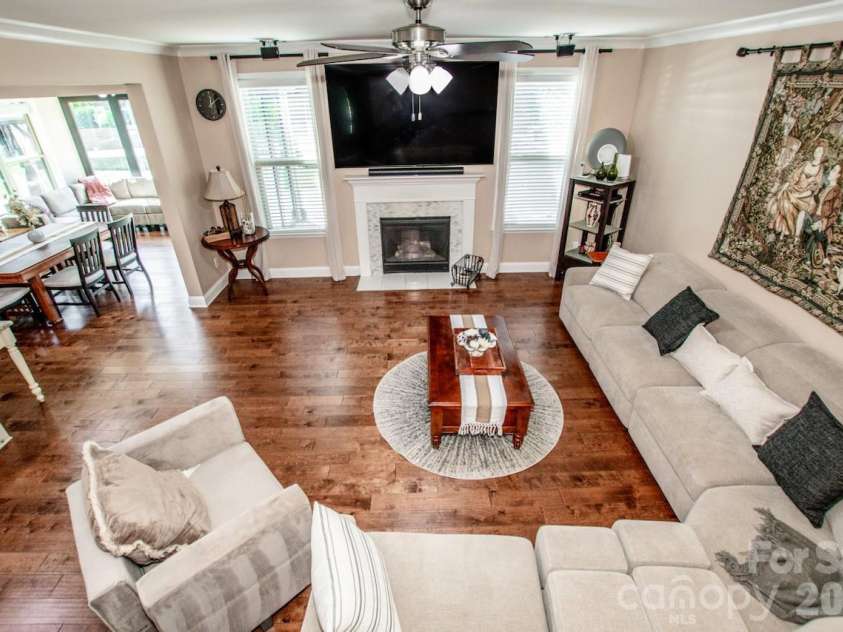 158 Eagles Landing Drive, Mooresville, NC 28117.  MLS# CAR4408144, YatesRealty ID 34930. So much space for large groups