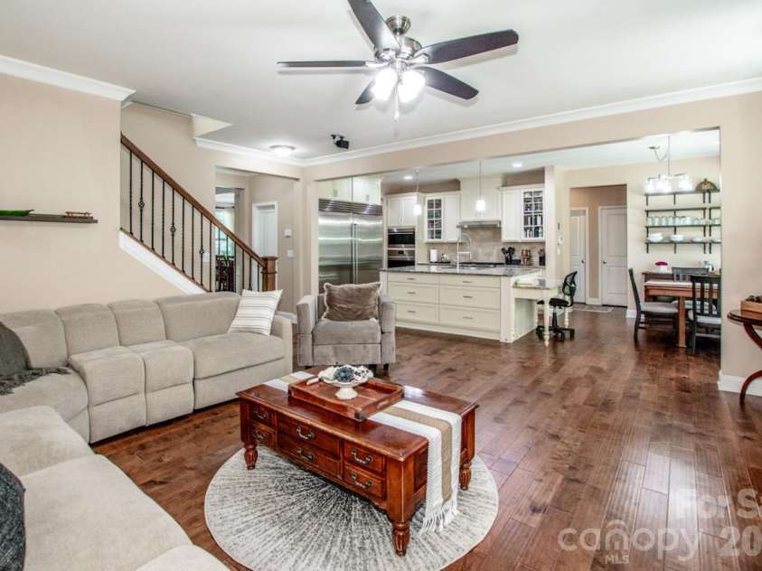 158 Eagles Landing Drive, Mooresville, NC 28117.  MLS# CAR4408144, YatesRealty ID 34930. Spindled staircase
