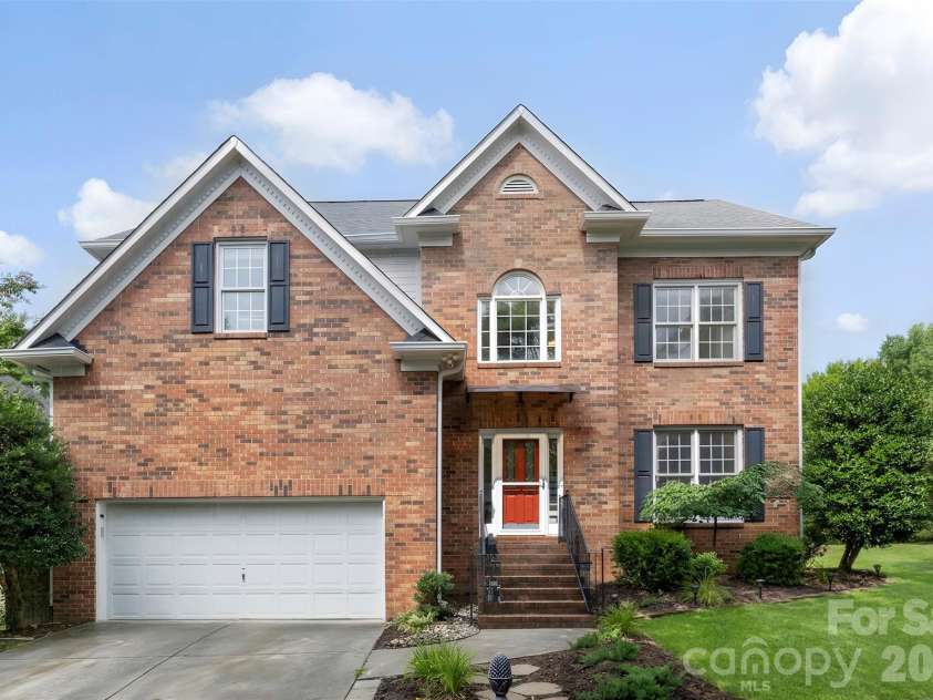 3085 River Bend Drive, Tega Cay, SC 29708.  MLS# CAR4394561, YatesRealty ID 34933. 