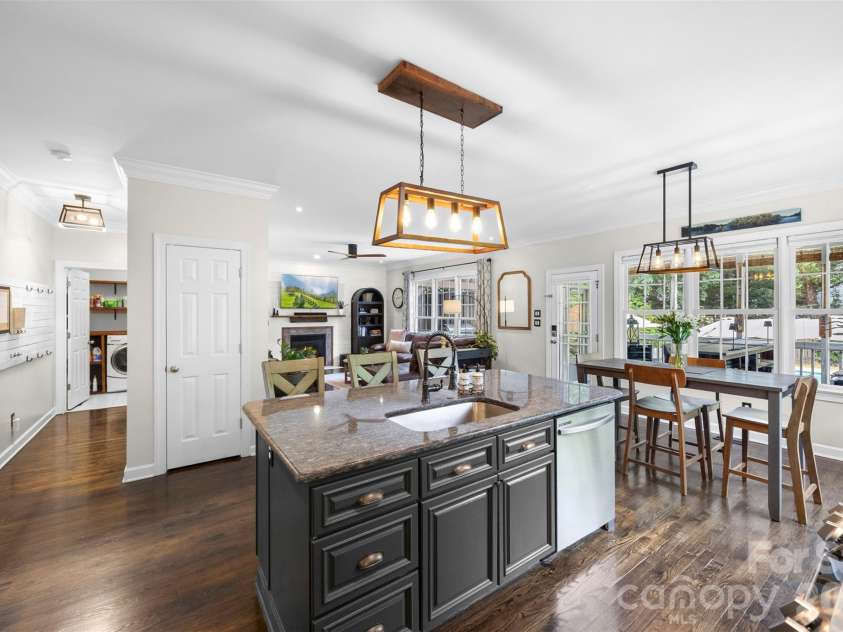 3085 River Bend Drive, Tega Cay, SC 29708.  MLS# CAR4394561, YatesRealty ID 34933. 
