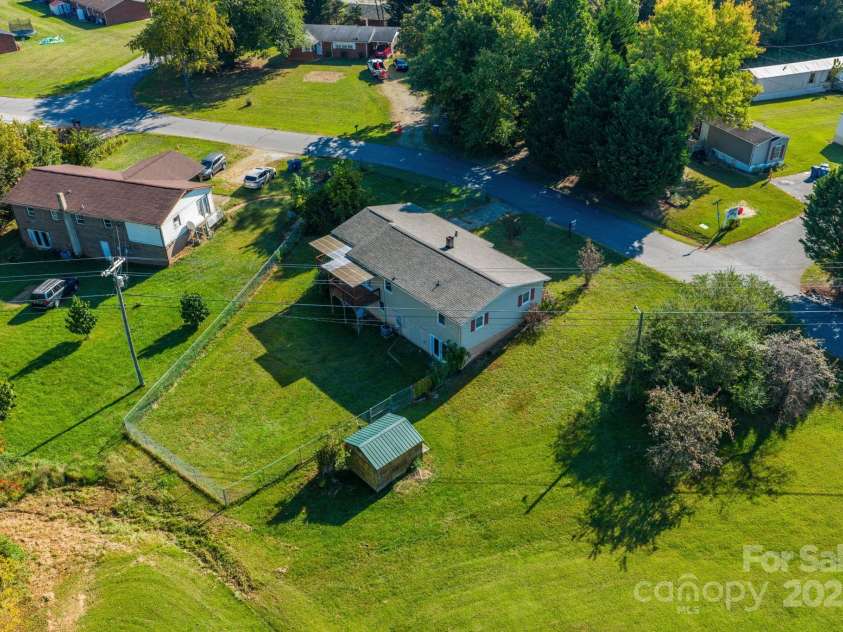 4243 Benfield Drive, Hudson, NC 28638.  MLS# CAR4288711, YatesRealty ID 34933. 