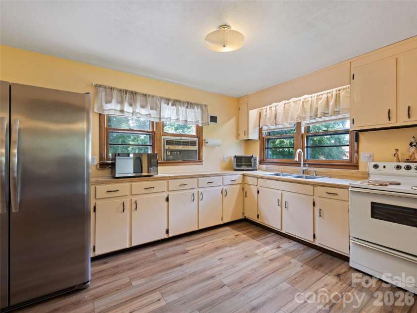 1714 Iron Duff Road, Waynesville, NC 28785.  MLS# CAR4368978, YatesRealty ID 34934. 