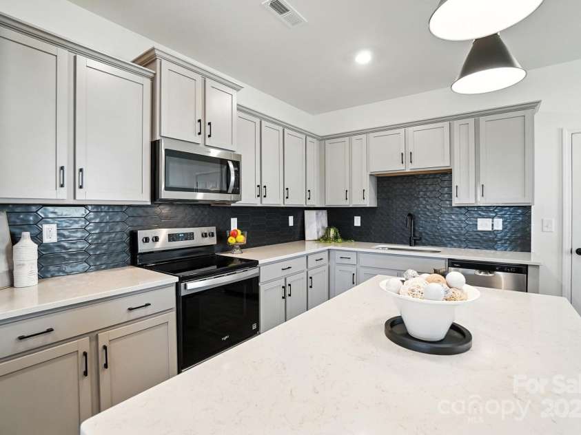 503 Switch Street, York, SC 29745.  MLS# CAR4296619, YatesRealty ID 34934. 