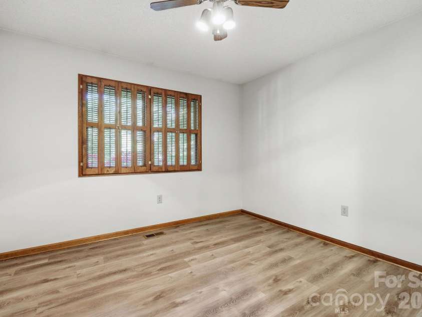 1 Mountain Heritage Place, Candler, NC 28715.  MLS# CAR4378436, YatesRealty ID 34935. 3rd bedroom