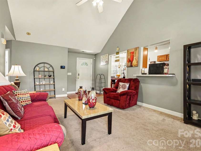1440 Bells Knox Road, Charlotte, NC 28214.  MLS# CAR4392772, YatesRealty ID 34937. 