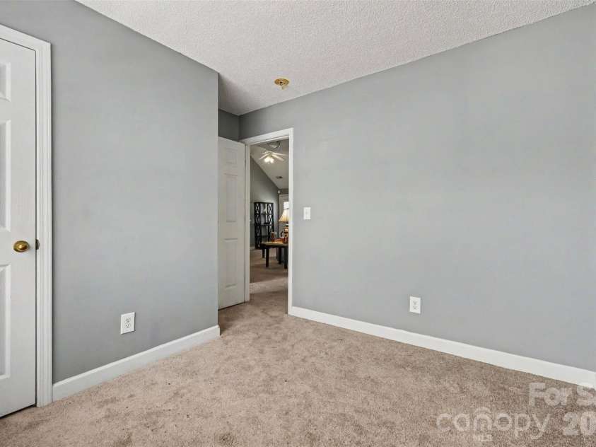 1440 Bells Knox Road, Charlotte, NC 28214.  MLS# CAR4392772, YatesRealty ID 34937. 