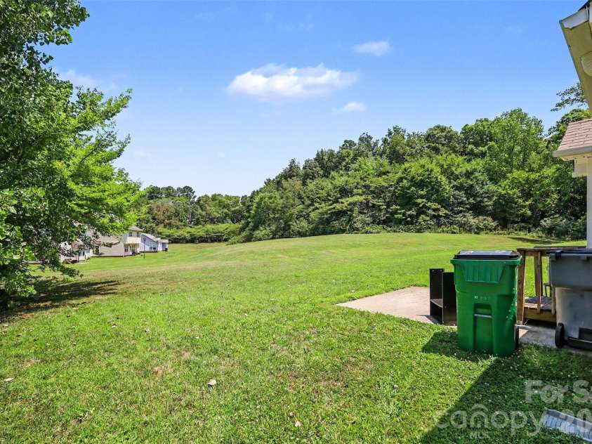 1440 Bells Knox Road, Charlotte, NC 28214.  MLS# CAR4392772, YatesRealty ID 34937. 