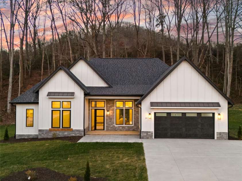 407 Melnick Terrace, Asheville, NC 28803.  MLS# CAR4296662, YatesRealty ID 34937. 