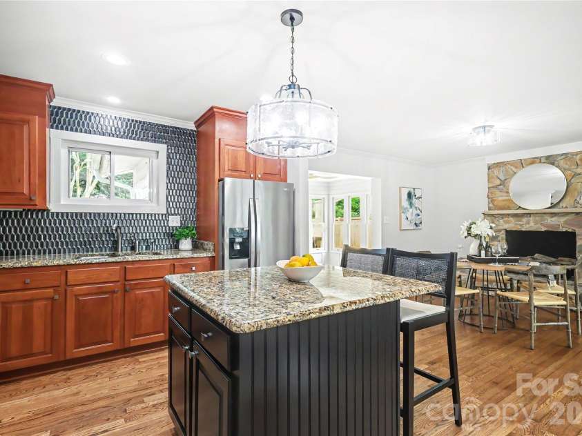 3834 Moultrie Street, Charlotte, NC 28209.  MLS# CAR4398282, YatesRealty ID 34938. Functional Space