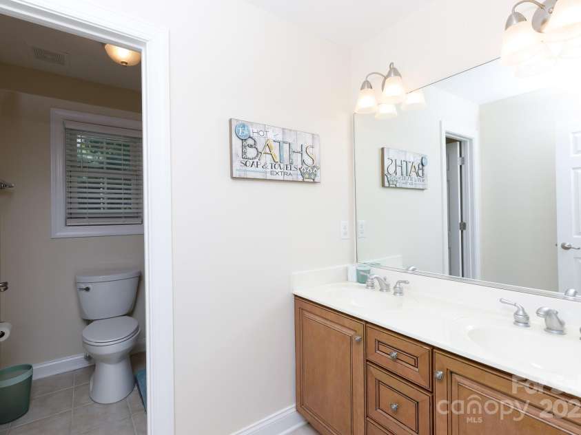 905 Patricians Lane, Monroe, NC 28110.  MLS# CAR4255344, YatesRealty ID 34938. 2nd BR jack and jill