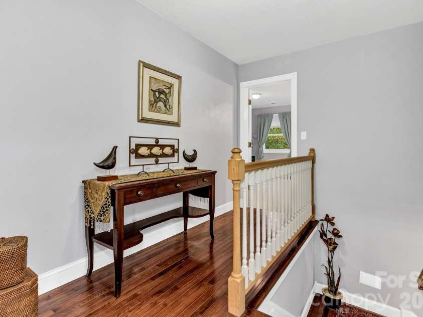 39 Lambert Lane, Black Mountain, NC 28711.  MLS# CAR4397527, YatesRealty ID 34939. 
