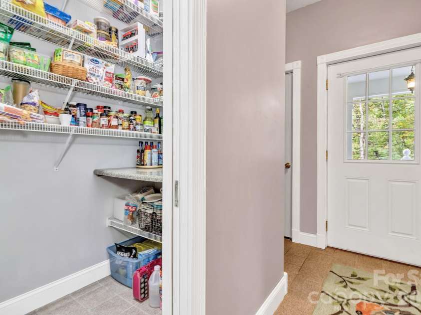 39 Lambert Lane, Black Mountain, NC 28711.  MLS# CAR4397527, YatesRealty ID 34939. 