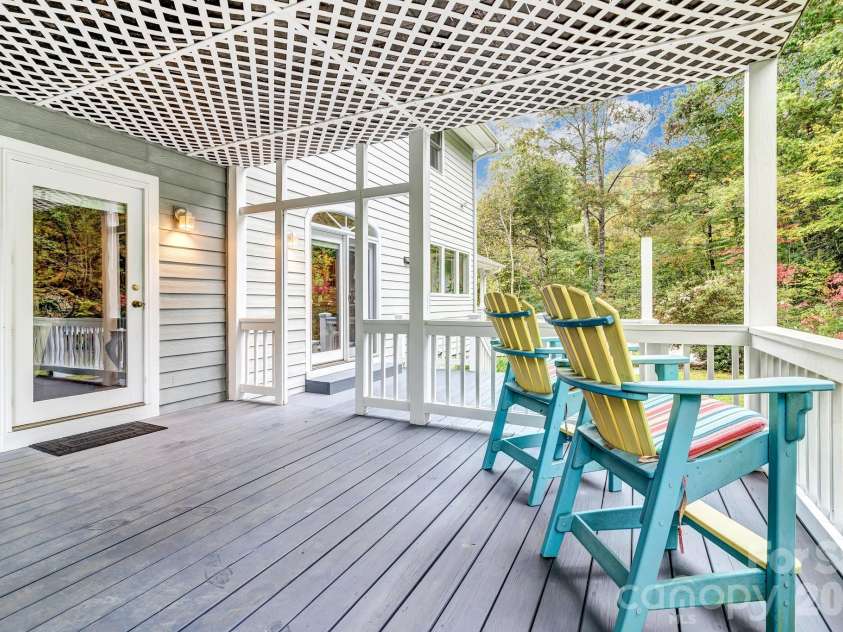 39 Lambert Lane, Black Mountain, NC 28711.  MLS# CAR4397527, YatesRealty ID 34939. 