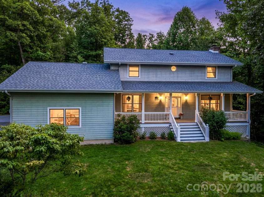 39 Lambert Lane, Black Mountain, NC 28711.  MLS# CAR4397527, YatesRealty ID 34939. 