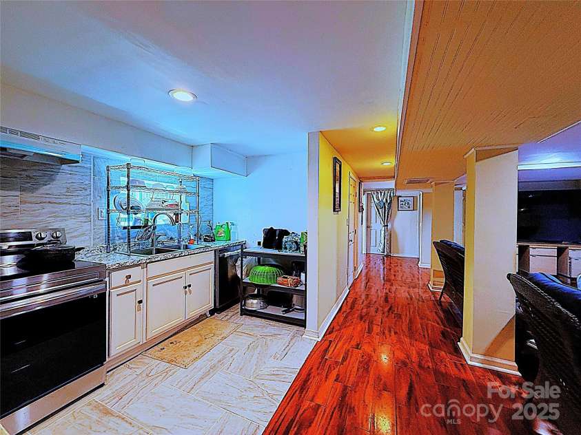 9716 Sunway Drive, Mint Hill, NC 28227.  MLS# CAR4243192, YatesRealty ID 34939. 