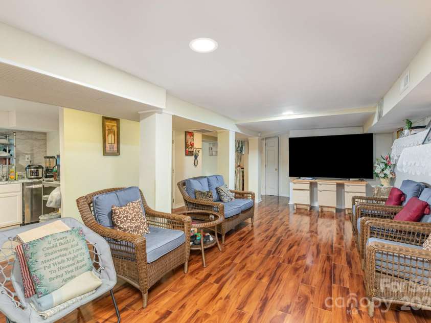 9716 Sunway Drive, Mint Hill, NC 28227.  MLS# CAR4321124, YatesRealty ID 34939. 