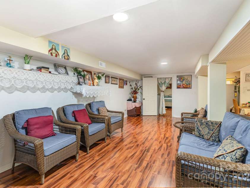 9716 Sunway Drive, Mint Hill, NC 28227.  MLS# CAR4321124, YatesRealty ID 34939. 