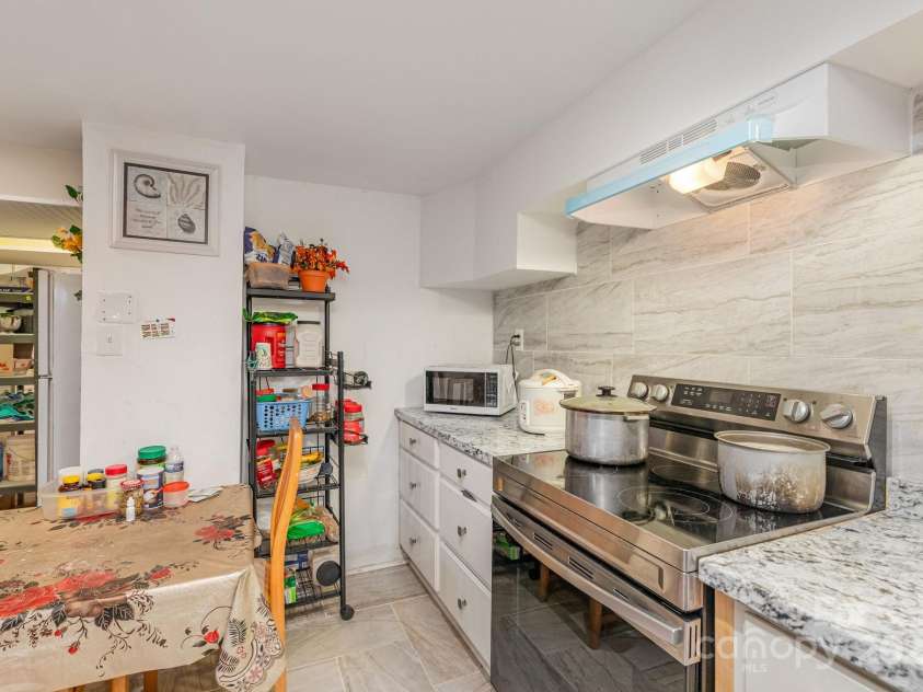 9716 Sunway Drive, Mint Hill, NC 28227.  MLS# CAR4321124, YatesRealty ID 34939. 