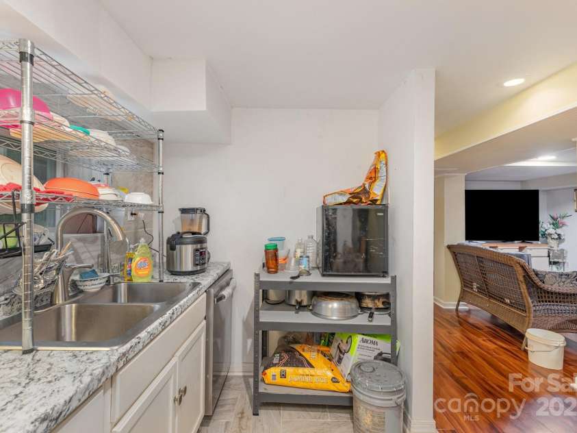 9716 Sunway Drive, Mint Hill, NC 28227.  MLS# CAR4321124, YatesRealty ID 34939. 