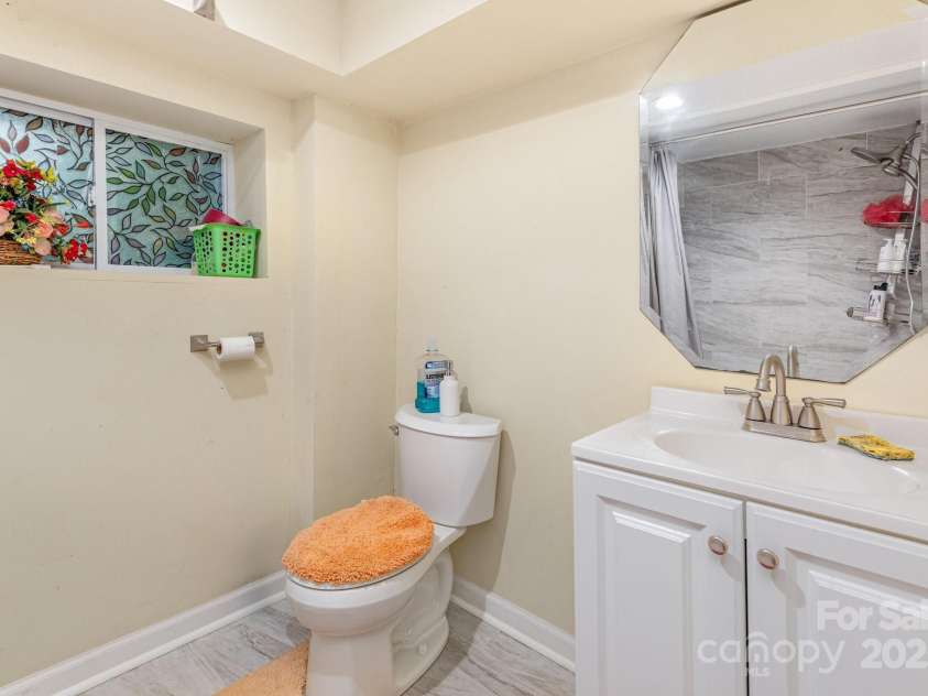 9716 Sunway Drive, Mint Hill, NC 28227.  MLS# CAR4321124, YatesRealty ID 34939. 