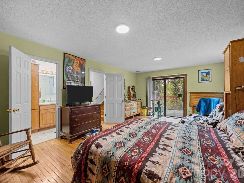 3114 New Leicester Highway, Leicester, NC 28748.  MLS# CAR4314334, YatesRealty ID 3494. 