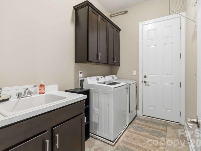8070 Clems Branch Road, Fort Mill, SC 29707.  MLS# CAR4375548, YatesRealty ID 34940. 
