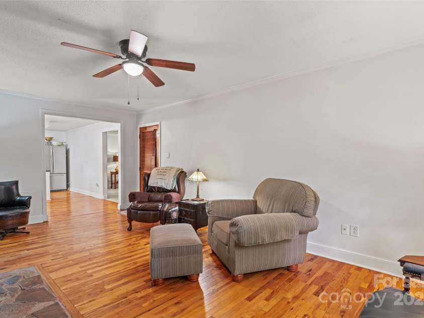 117 Kings Drive, Locust, NC 28097.  MLS# CAR4282694, YatesRealty ID 34941. 